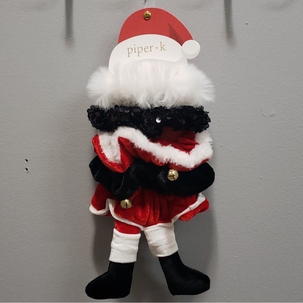 Piper K Festive Santa Set of 5 Hair Scrunchies NWT
